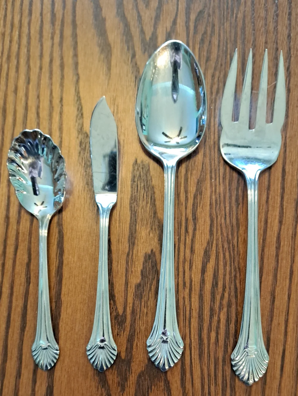 Reed and Barton Seafare Stainless Flatware - Glossy Silver Finish